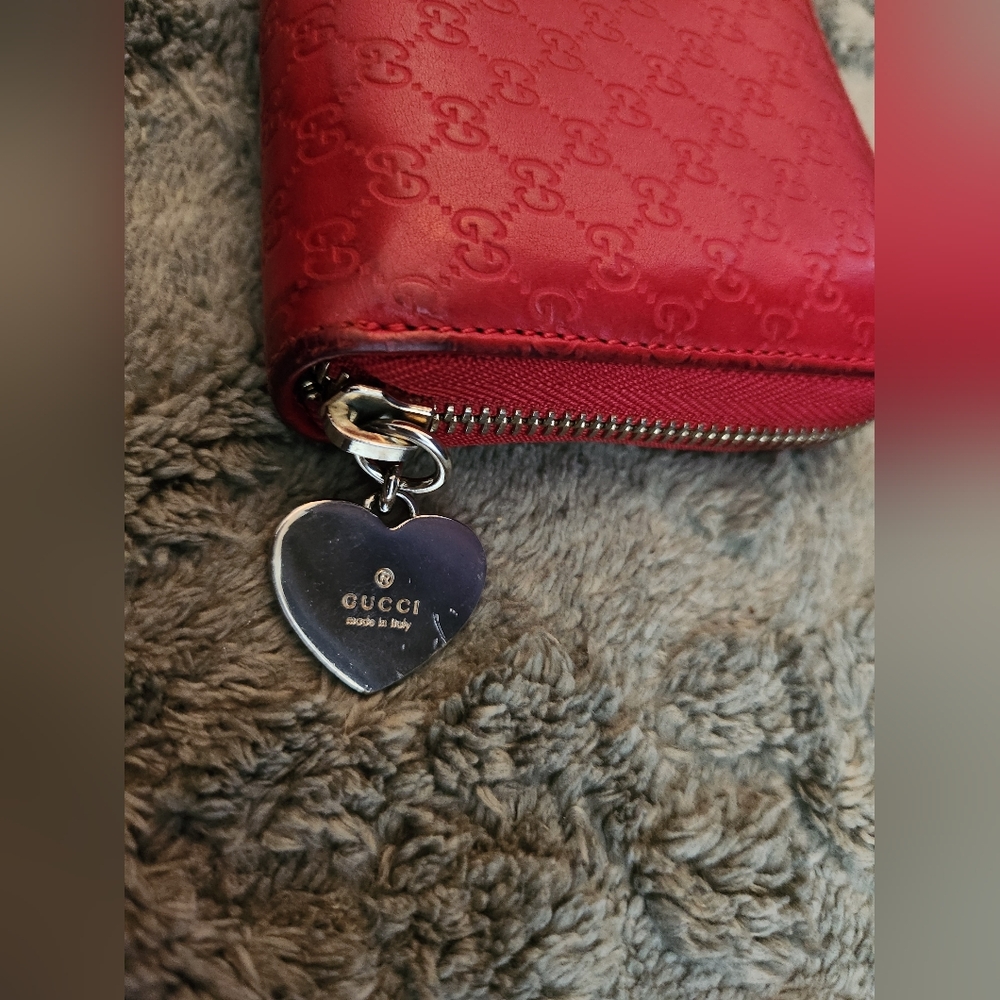 Gucci - MicroGuccissima Zippy Wallet - Picture 7 of 11